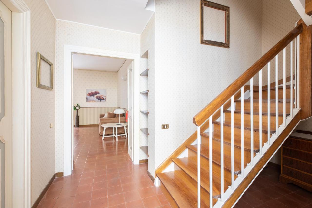 Town House Rom